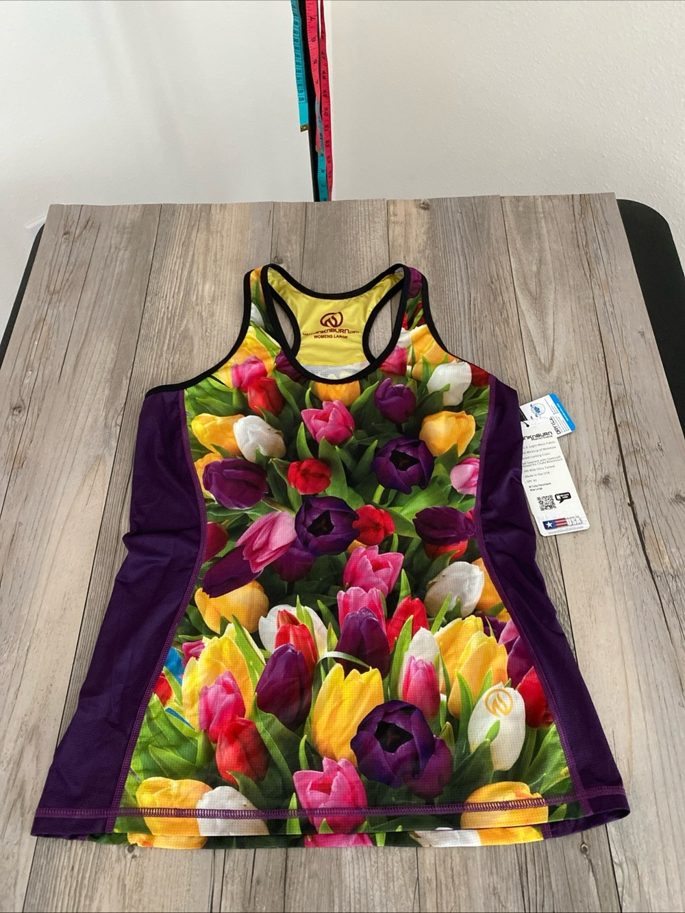 INKnBURN Dry I.C.E. Women's Floral Tulips Racerback Tank Top SPF 30 Large NWT